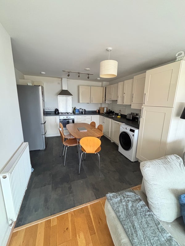 Room Oak Square in Greater London