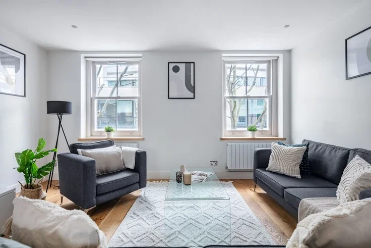 Flat Tottenham Street in Greater London