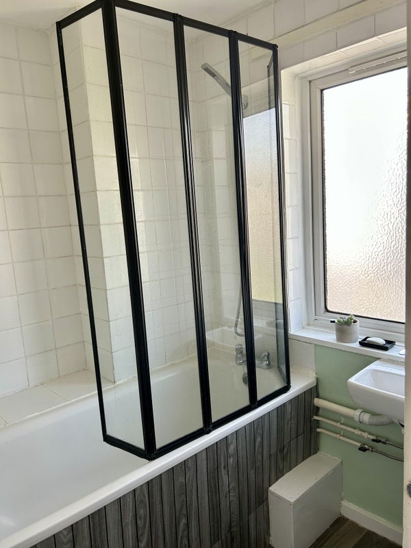 Room Vassall Road in Greater London