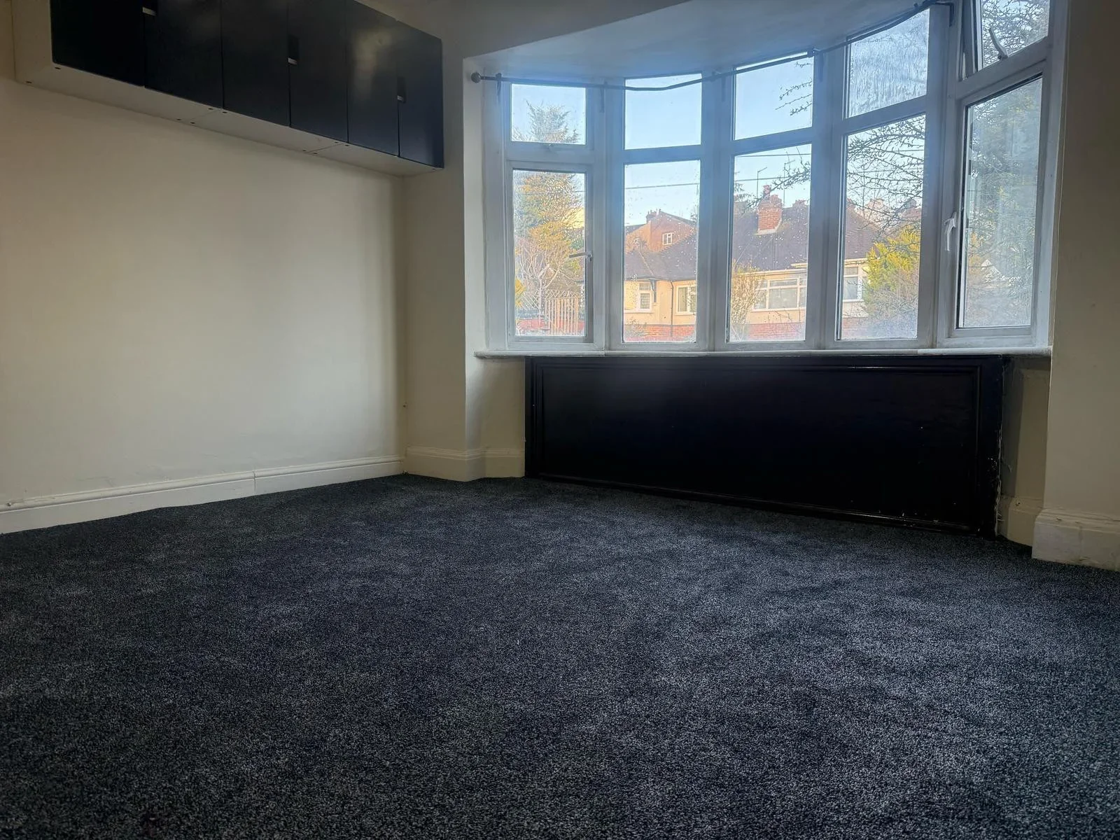 Flat Talbot Road in Luton