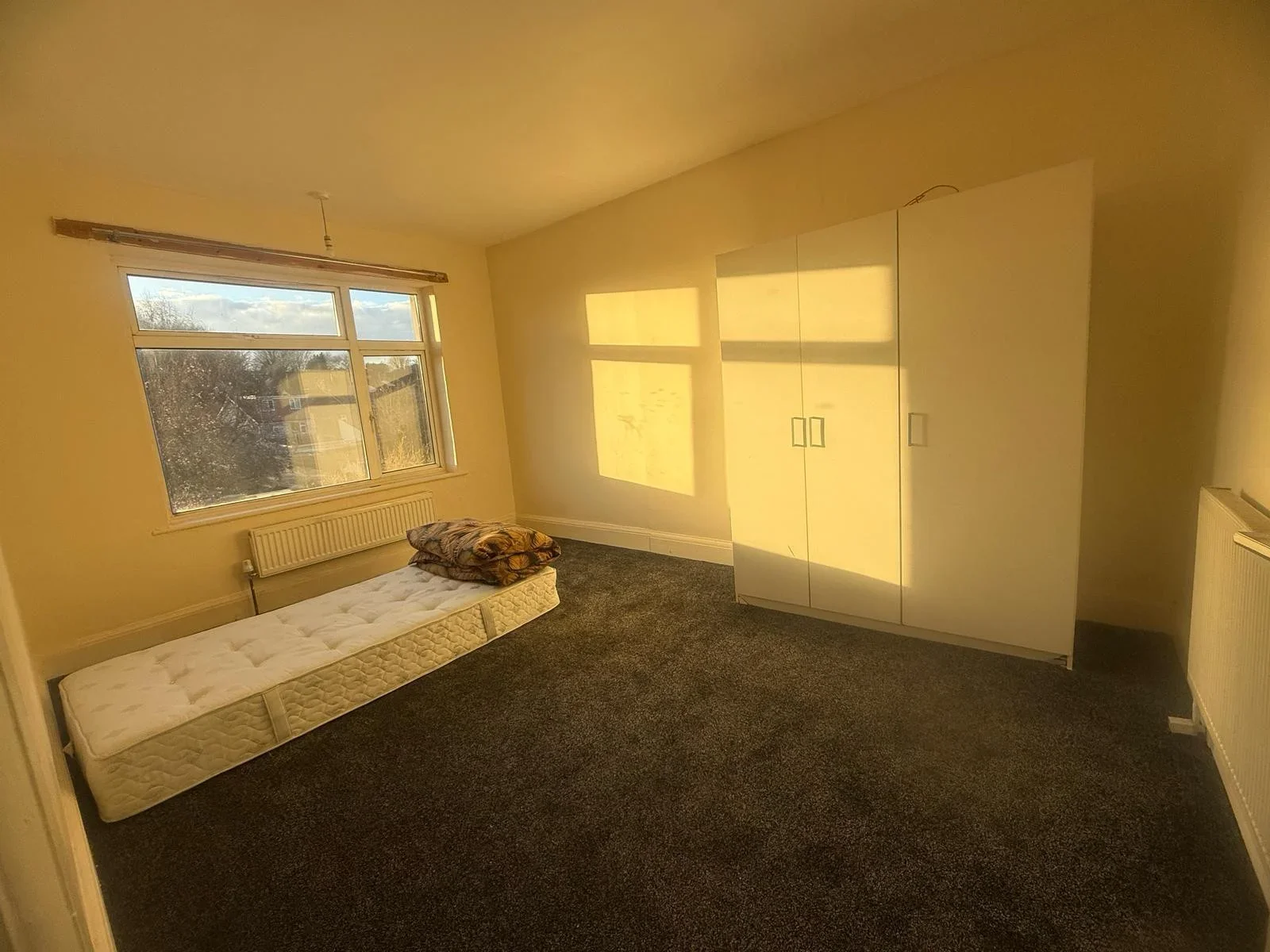 Flat Talbot Road in Luton