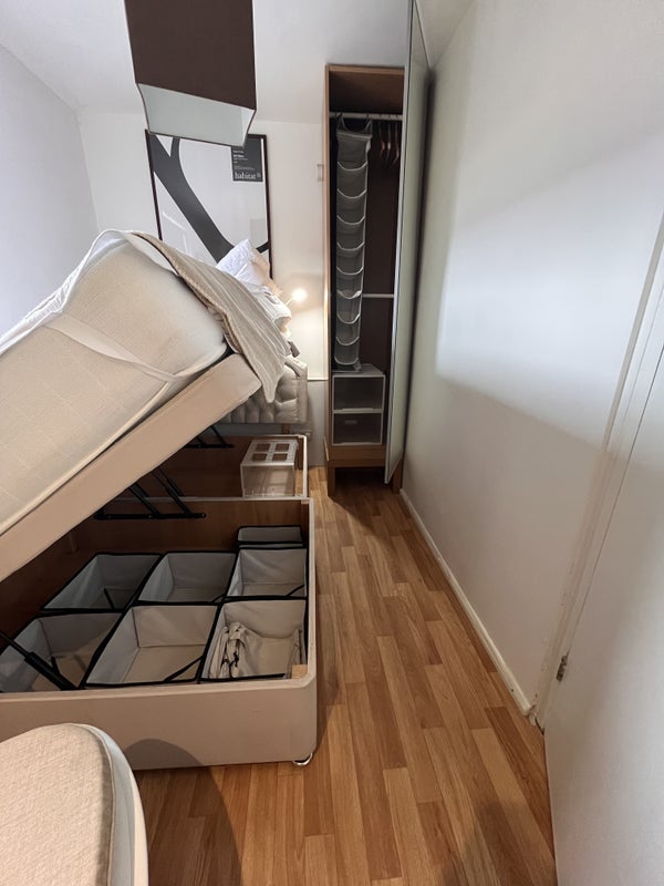 Room Hartington Road in Greater London