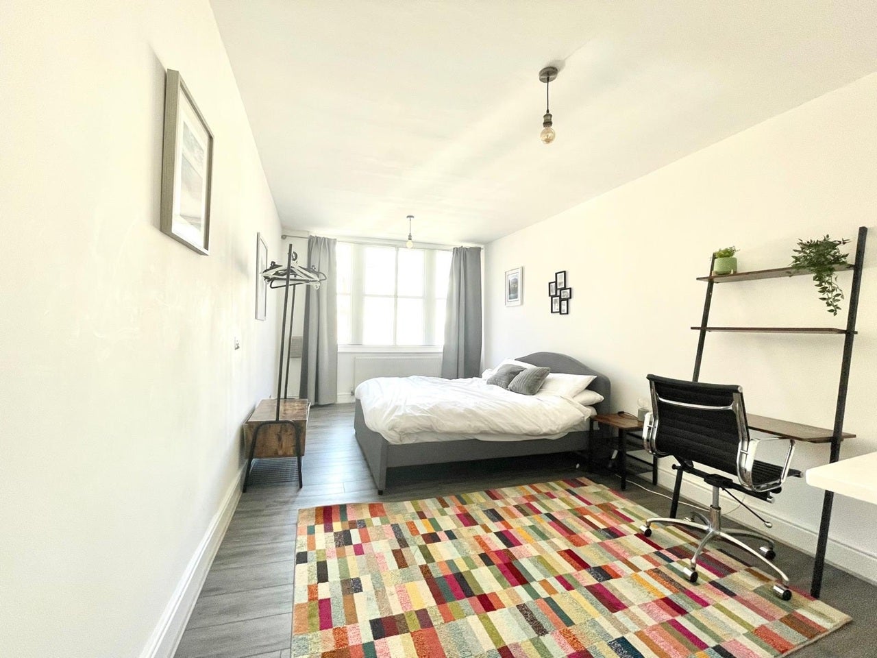 Flat Upper Maudlin Street in Bristol
