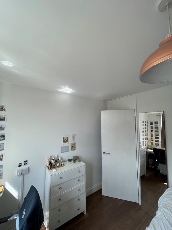 Room Drummond Road in Greater London