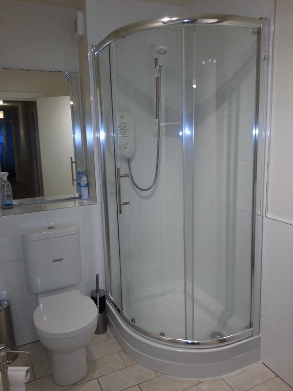 Room West Bryson Road in City of Edinburgh