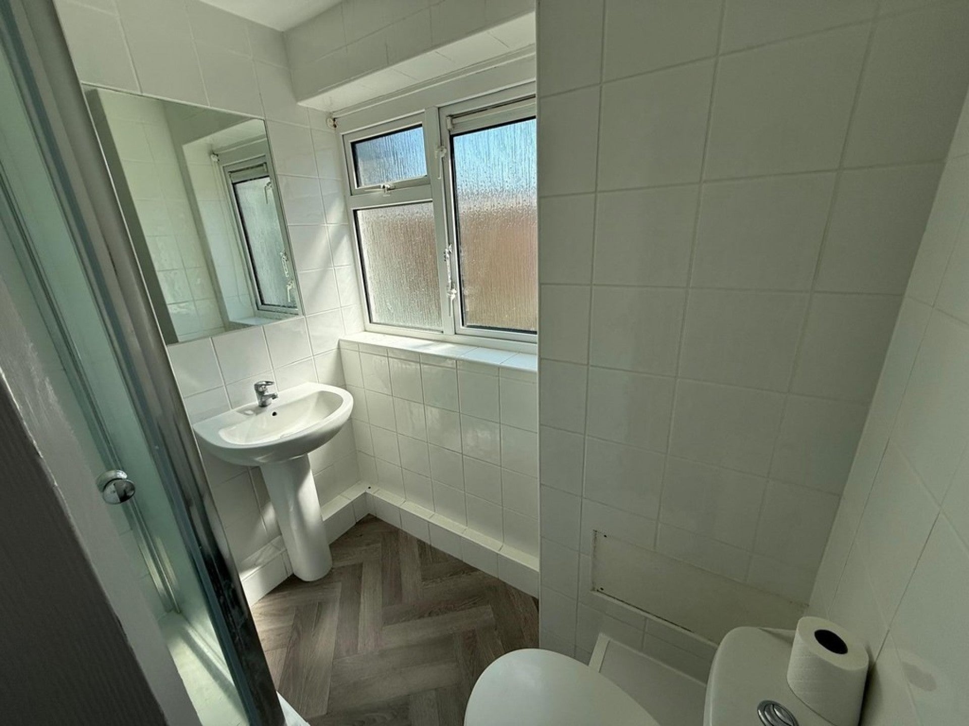 Flat Wilmot Road in Adur