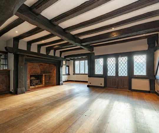 House Blackhills in Elmbridge
