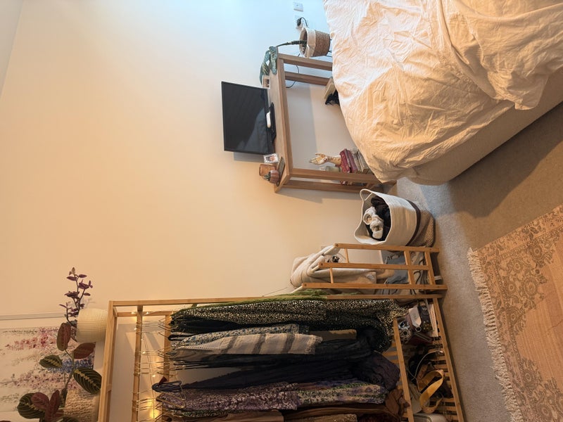 Room South Grove in Greater London