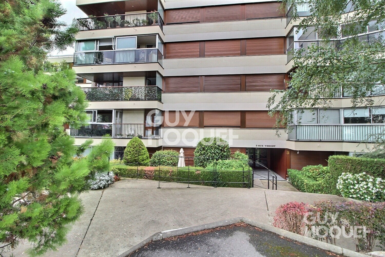 Flat Rue de la Pérouse in Le Chesnay-Rocquencourt