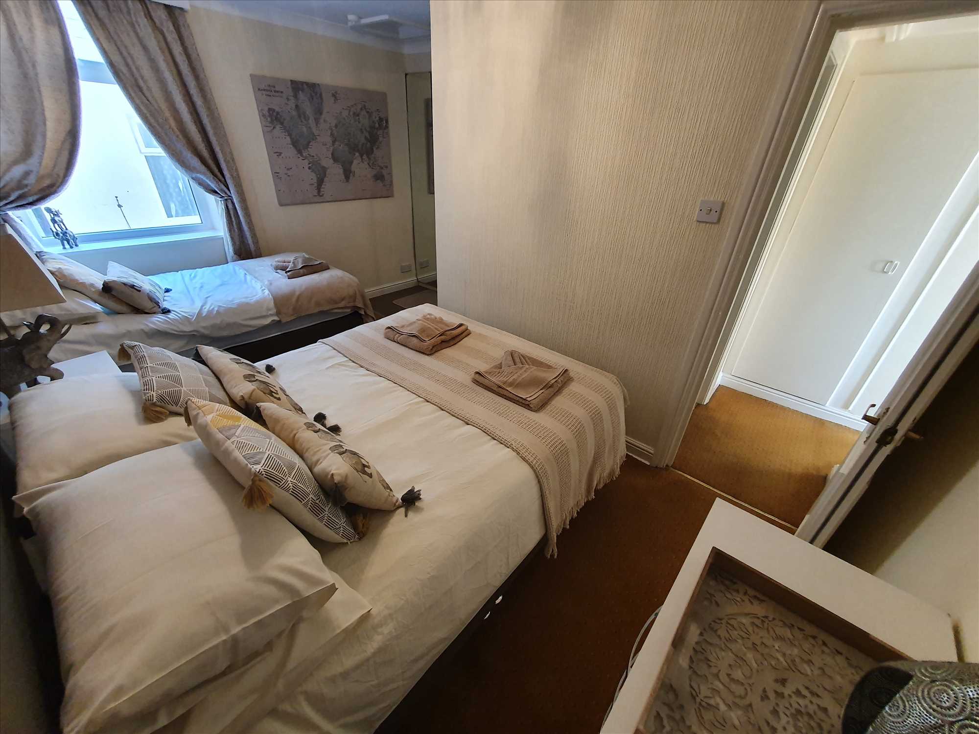 Flat Wilton Parade in Blackpool
