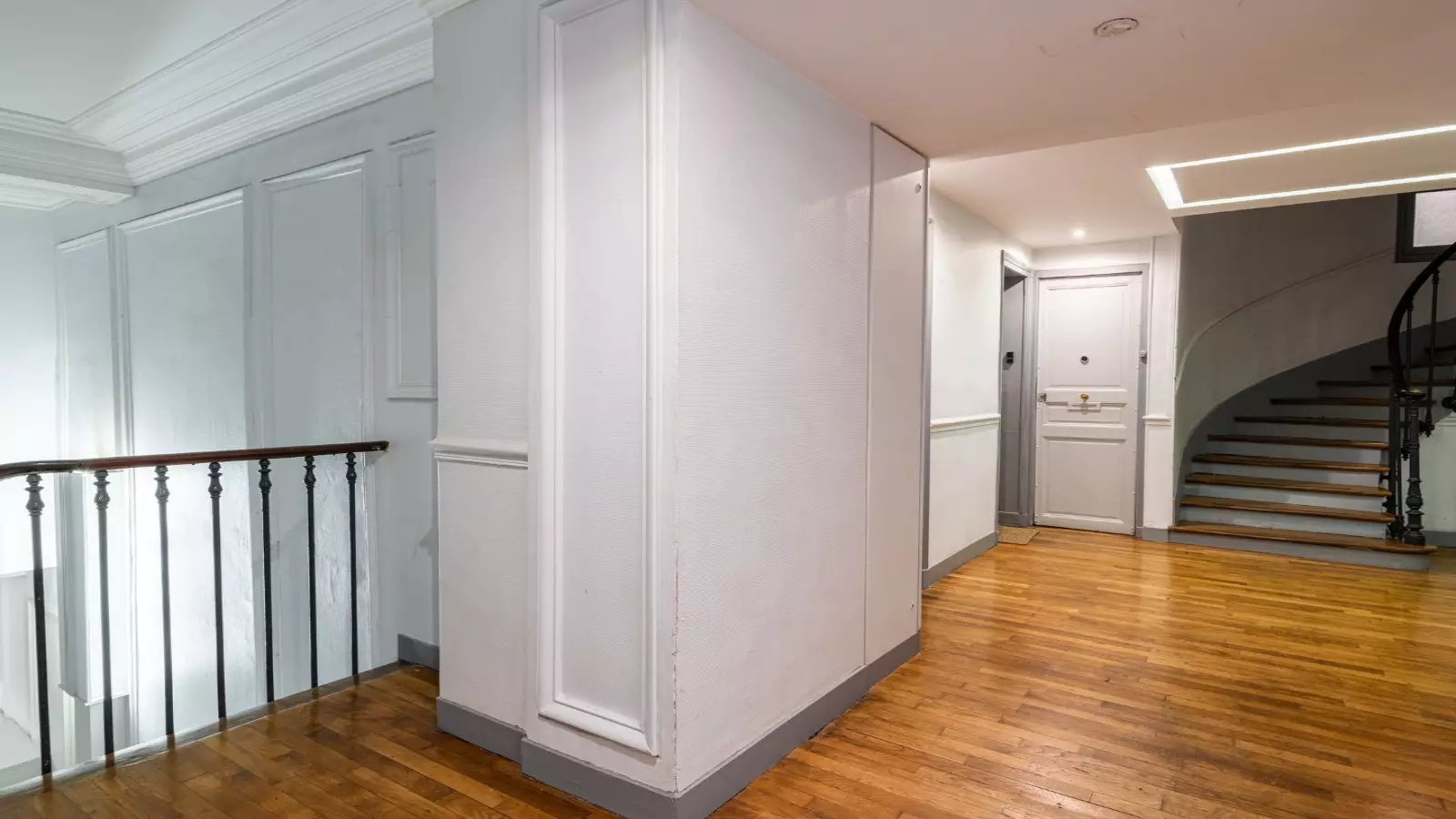 Appartement Rue du Faubourg Saint-Martin à Paris