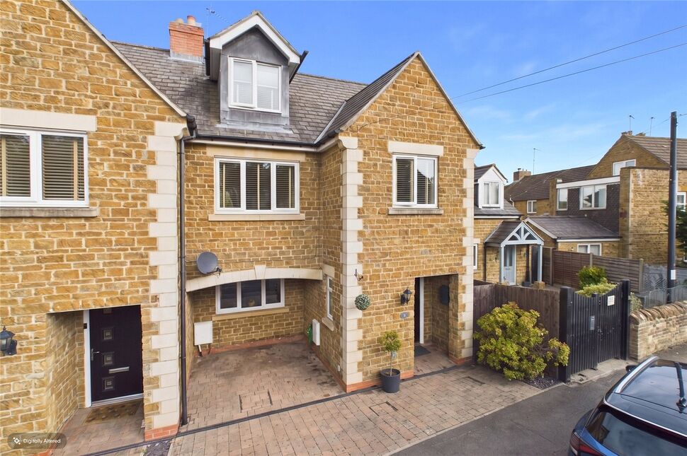 House Port Road in Duston