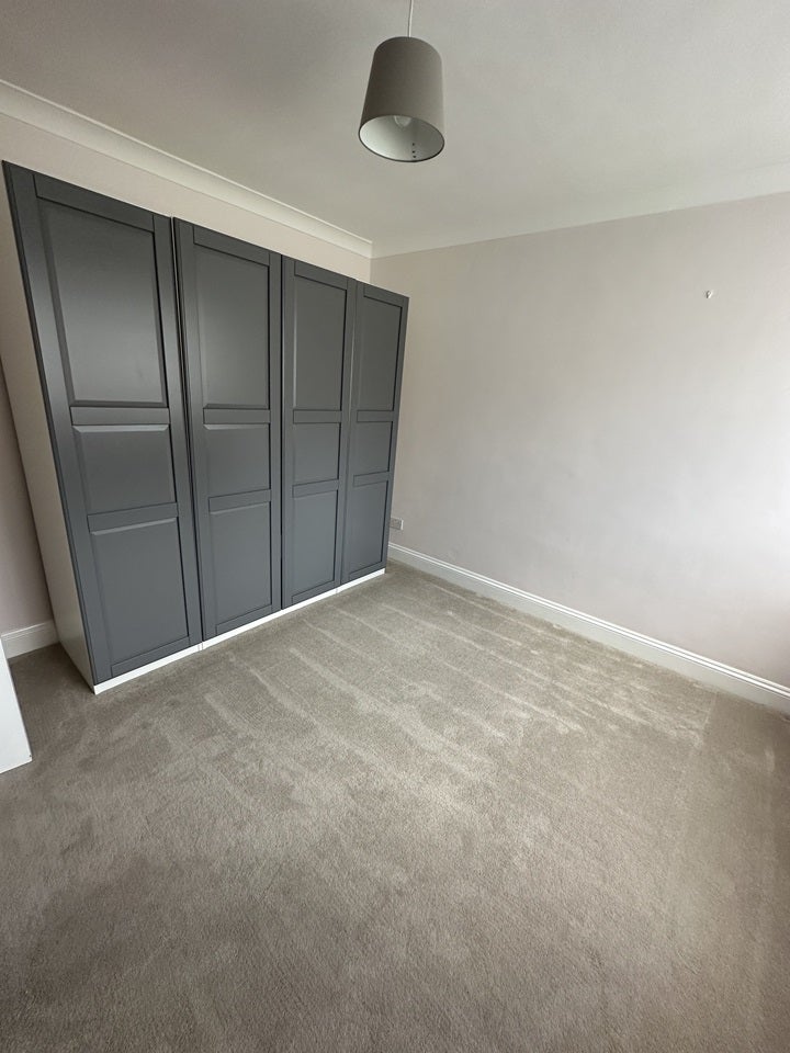 Flat West End Lane in Stoke Poges