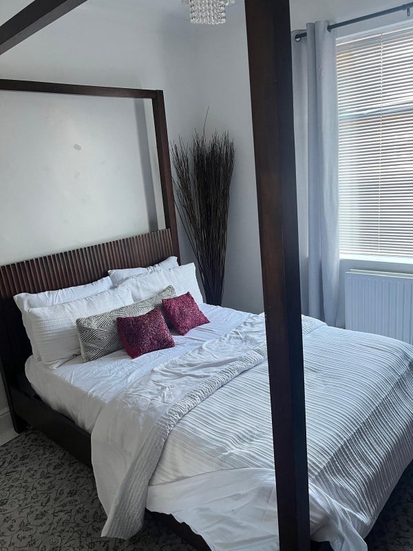 Room Highbury Avenue in Nottingham