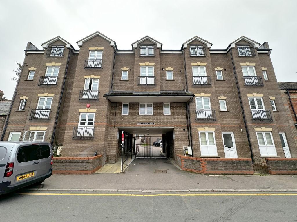 Flat Grove Road in Luton