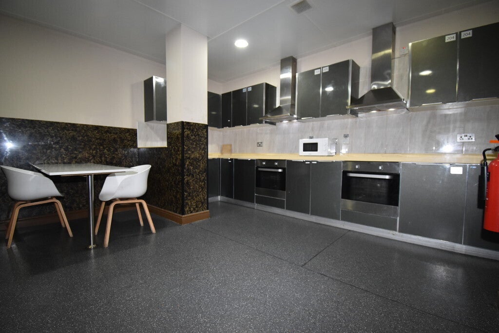 Room Smithford Way in Coventry