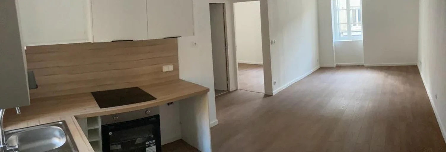 Appartement Rue de la République à Couzon-au-Mont-d'Or