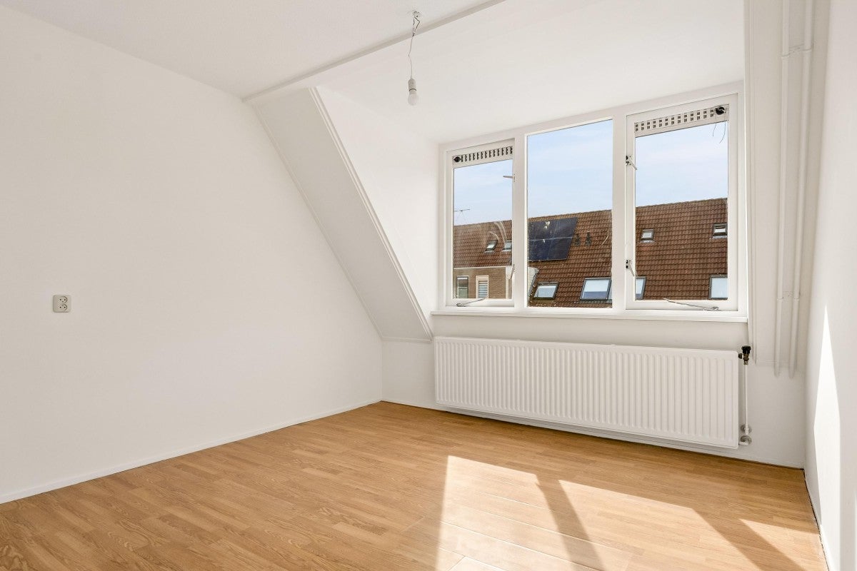 Tussenwoning te koop: Brunssumstraat 12, Almere
