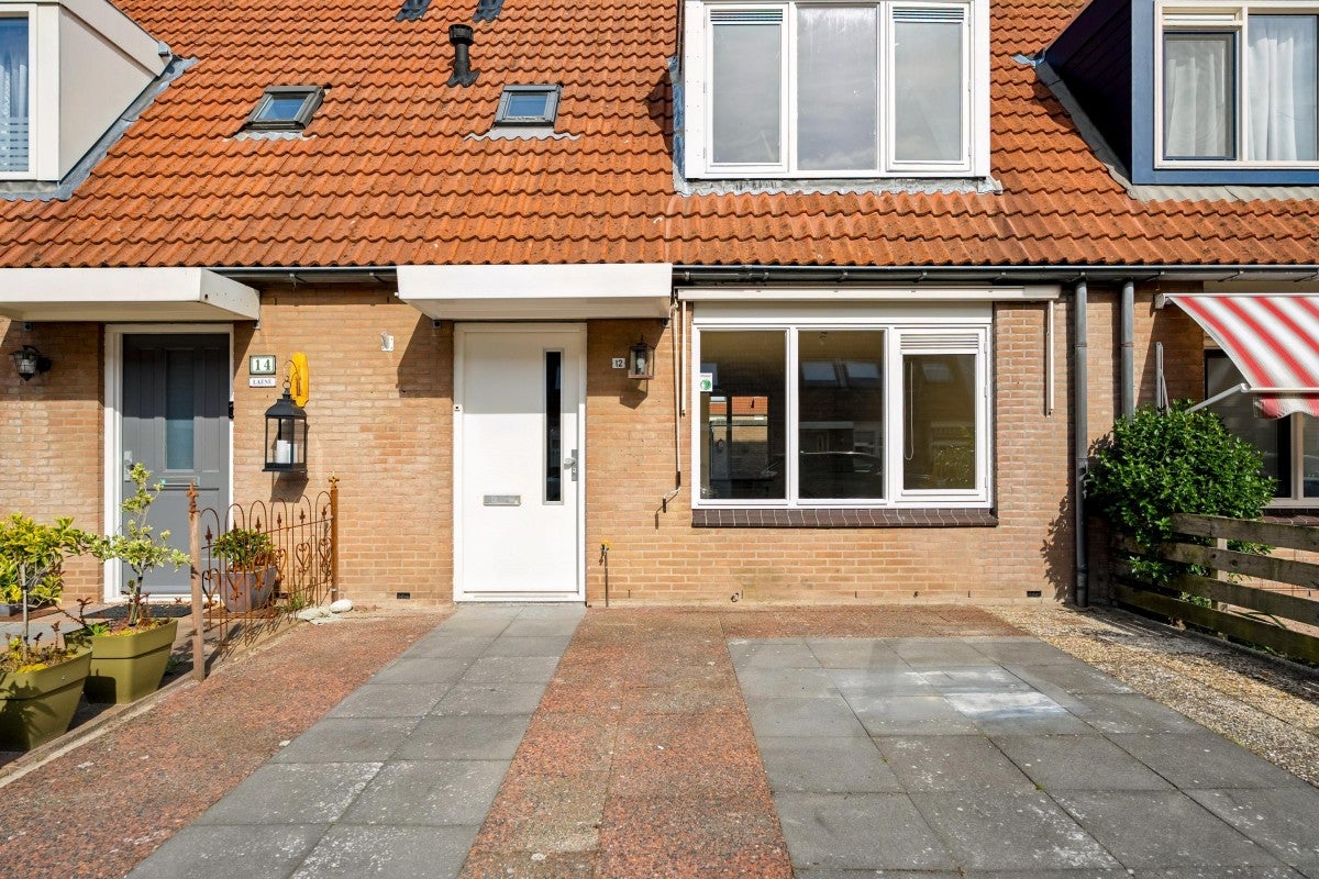 Tussenwoning te koop: Brunssumstraat 12, Almere