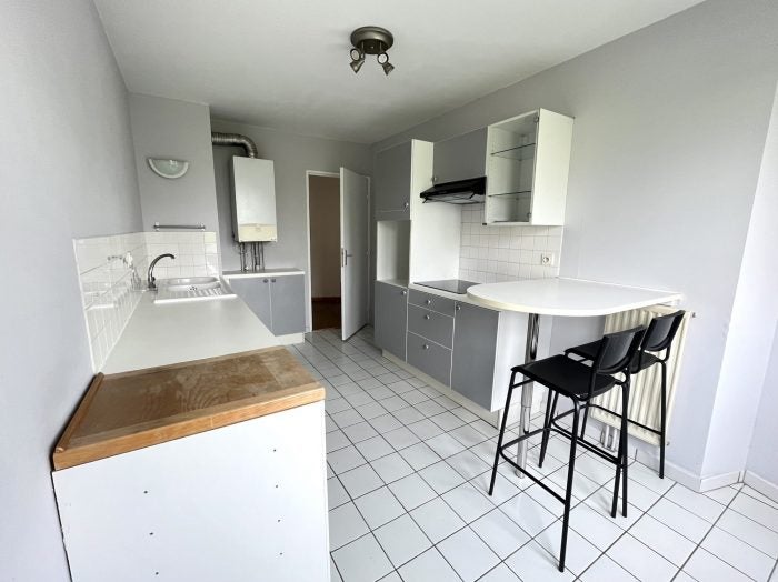 Flat Place Claudel in Montigny-le-Bretonneux