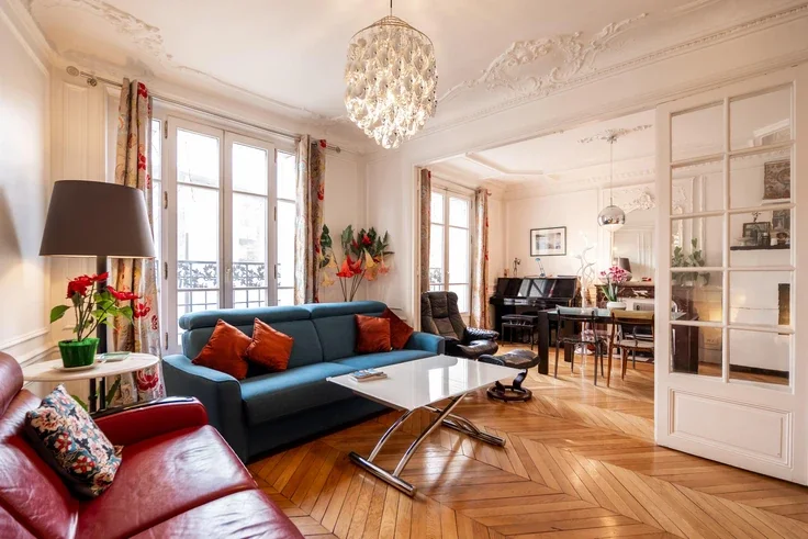 Flat Rue Firmin Gillot in Paris