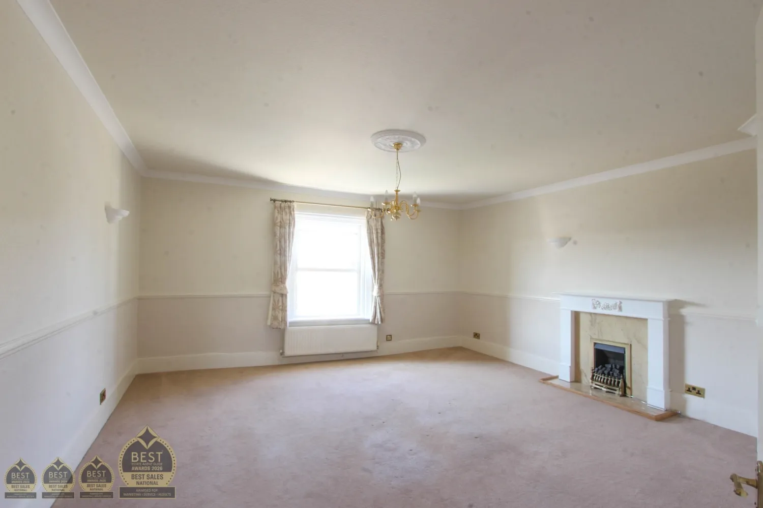 Flat Pittville Circus Road in Cheltenham