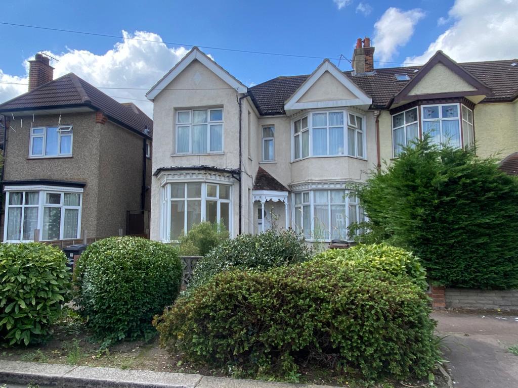 Flat Strathfield Gardens in Greater London