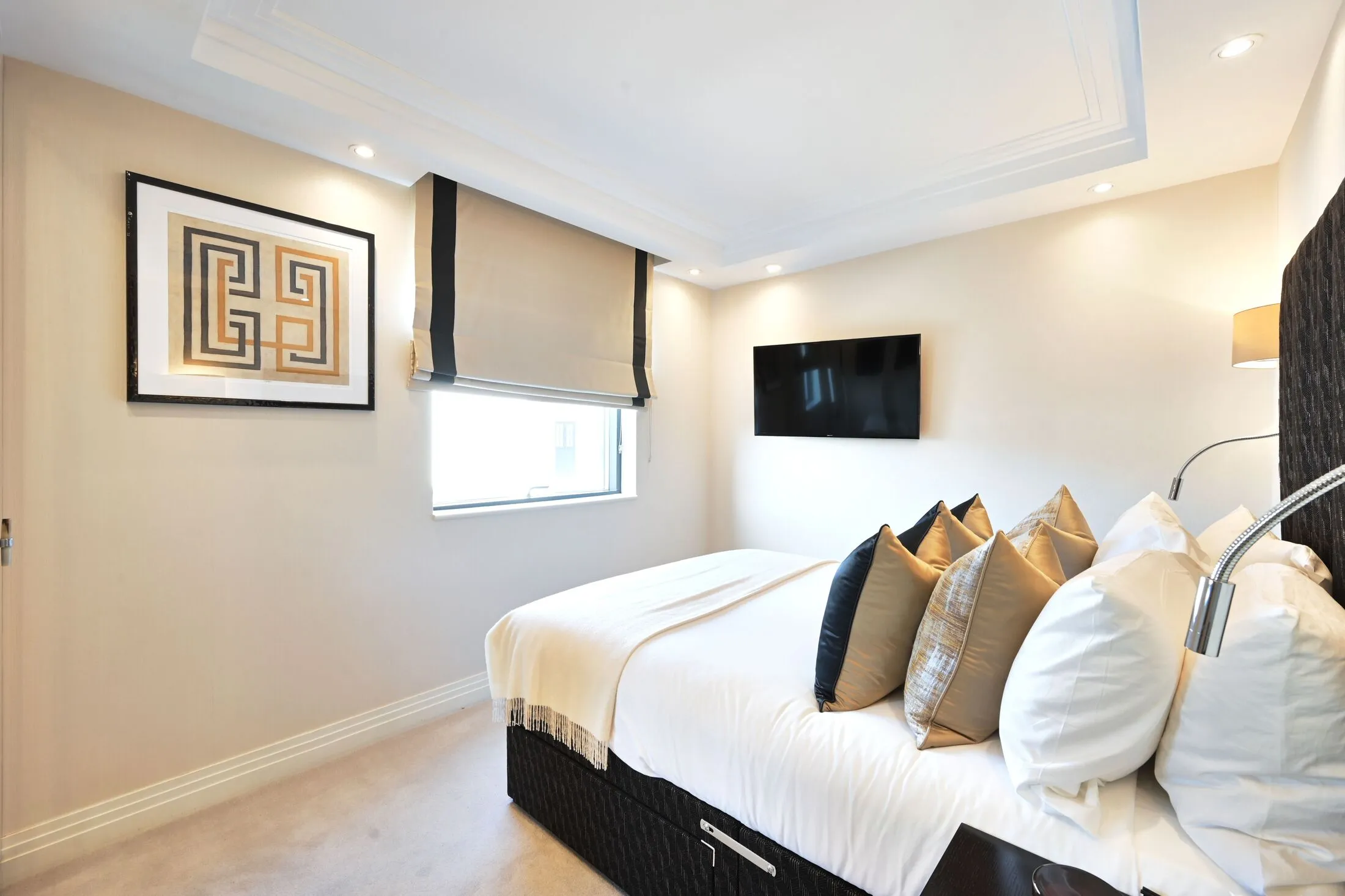 Flat Pond Place in Greater London