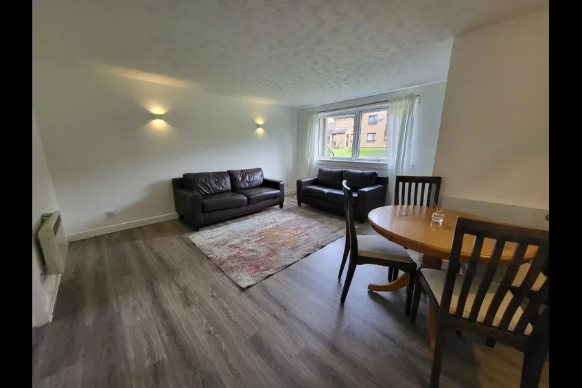 Flat Fortingall Place in Glasgow