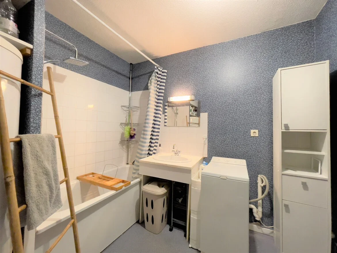 Flat Rue Wladimir Gagneur in Hauts de Bienne