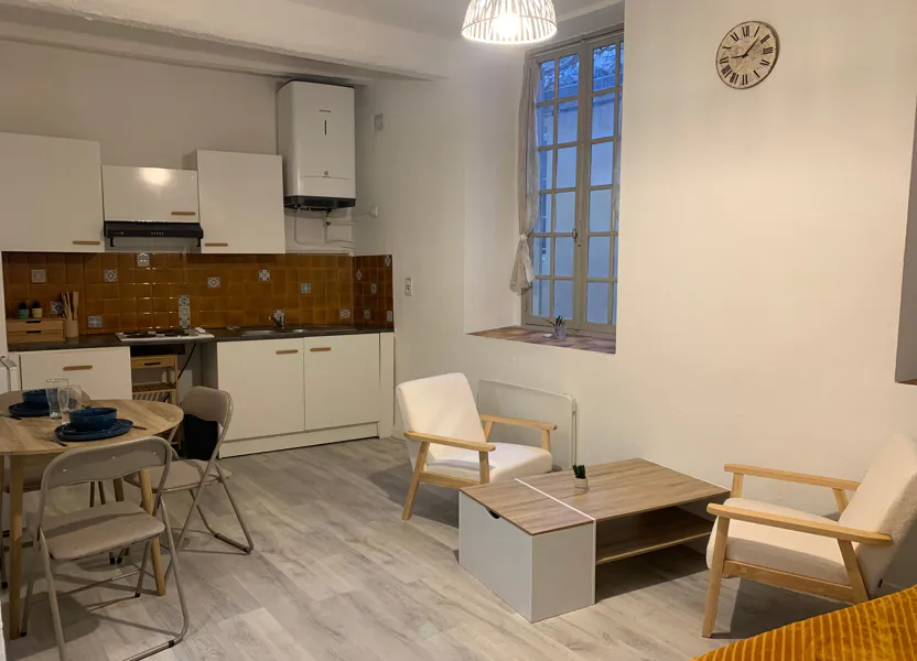 Appartement Rue de la République à Nîmes