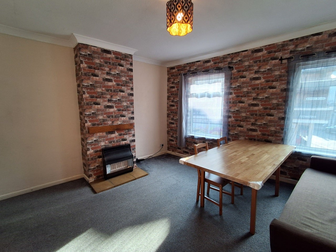 Flat Market Place in Goole