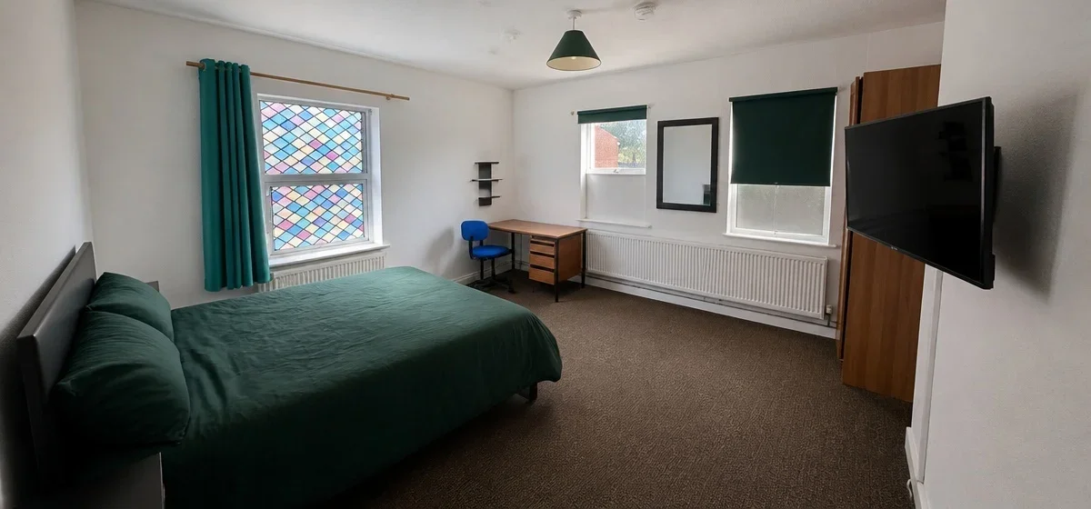 Room Marsh Road in Luton