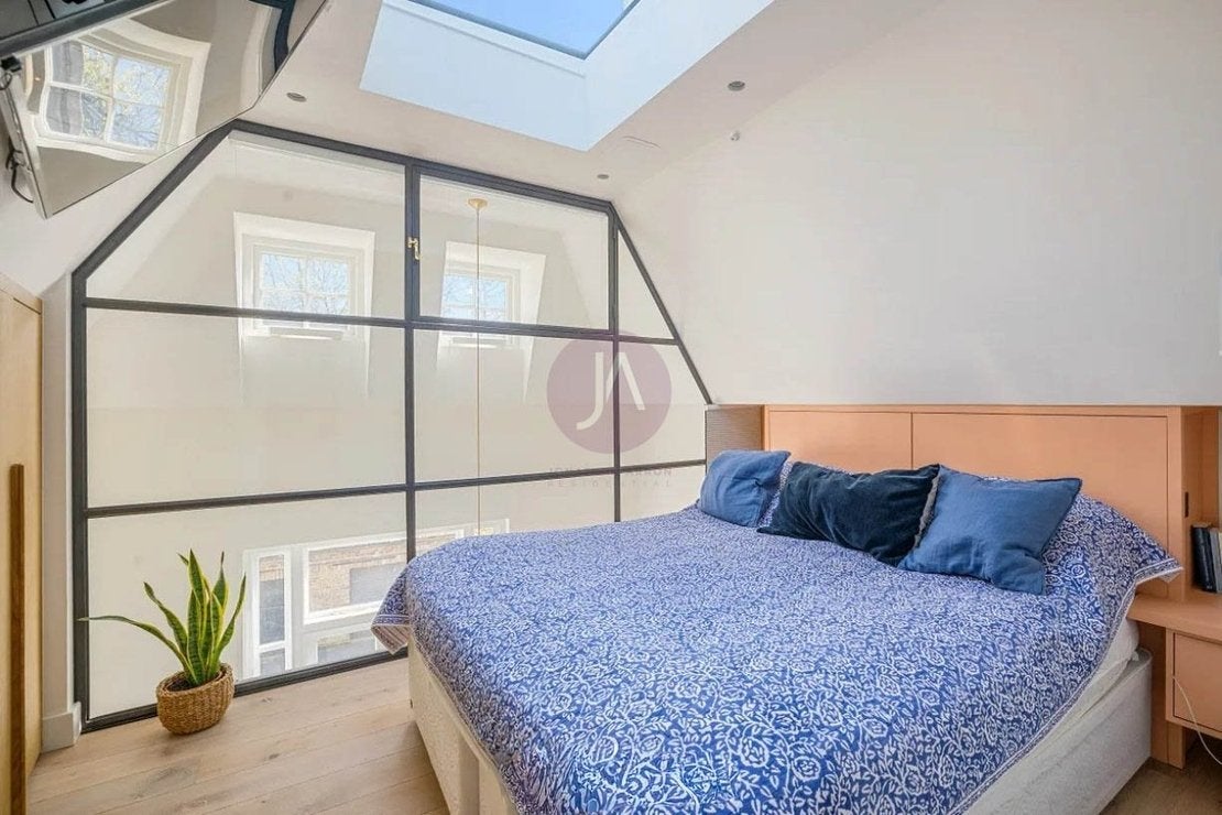 Flat Marlborough Place in City of Westminster