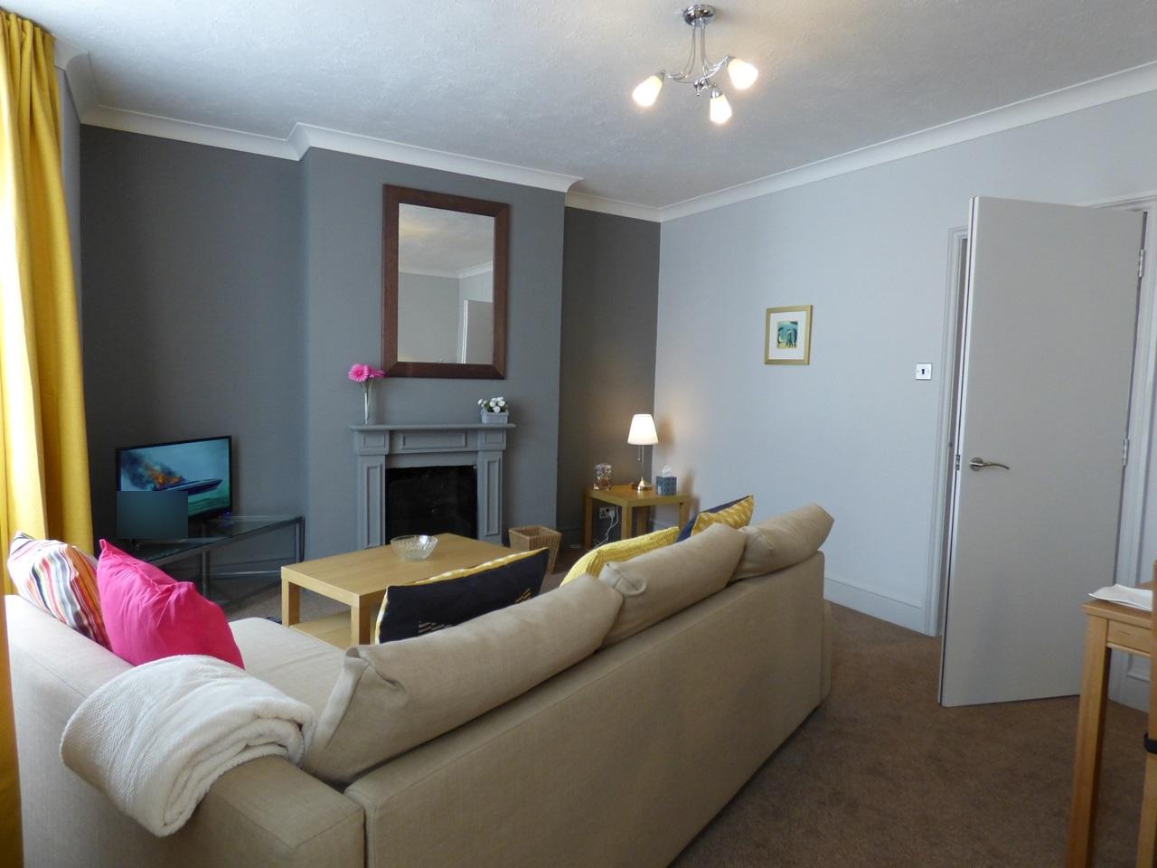 Flat Clifton Road in Arun
