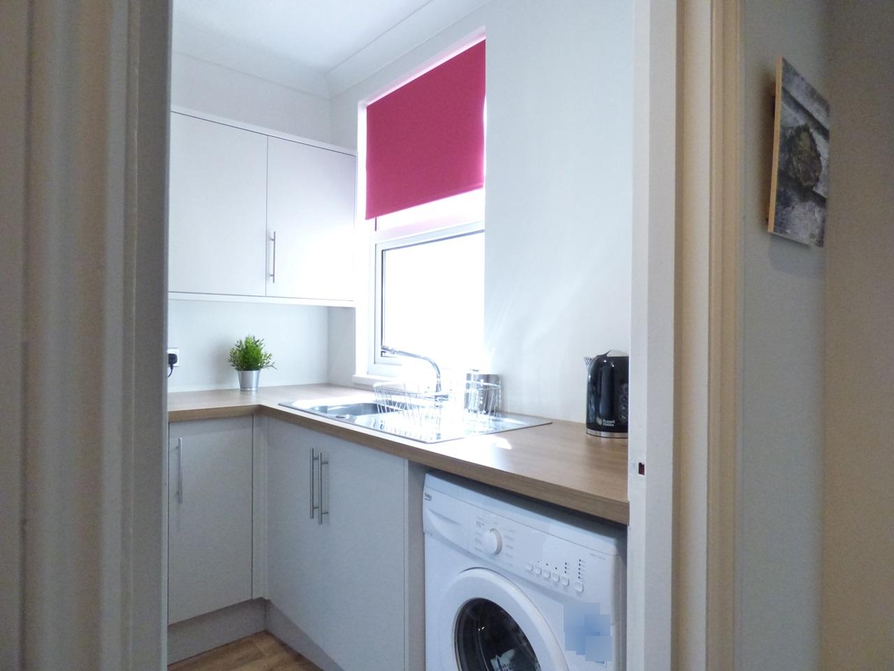 Flat Clifton Road in Arun