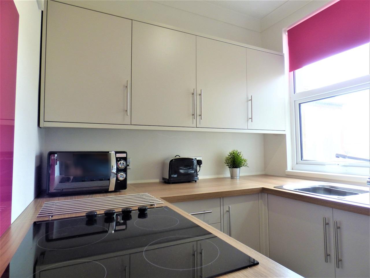 Flat Clifton Road in Arun