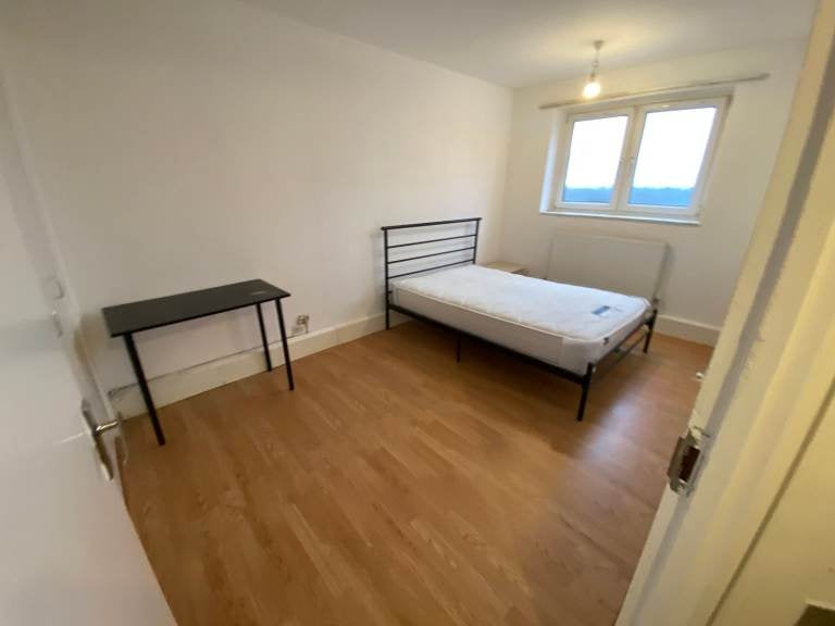 Flat Ludovick Walk in Greater London