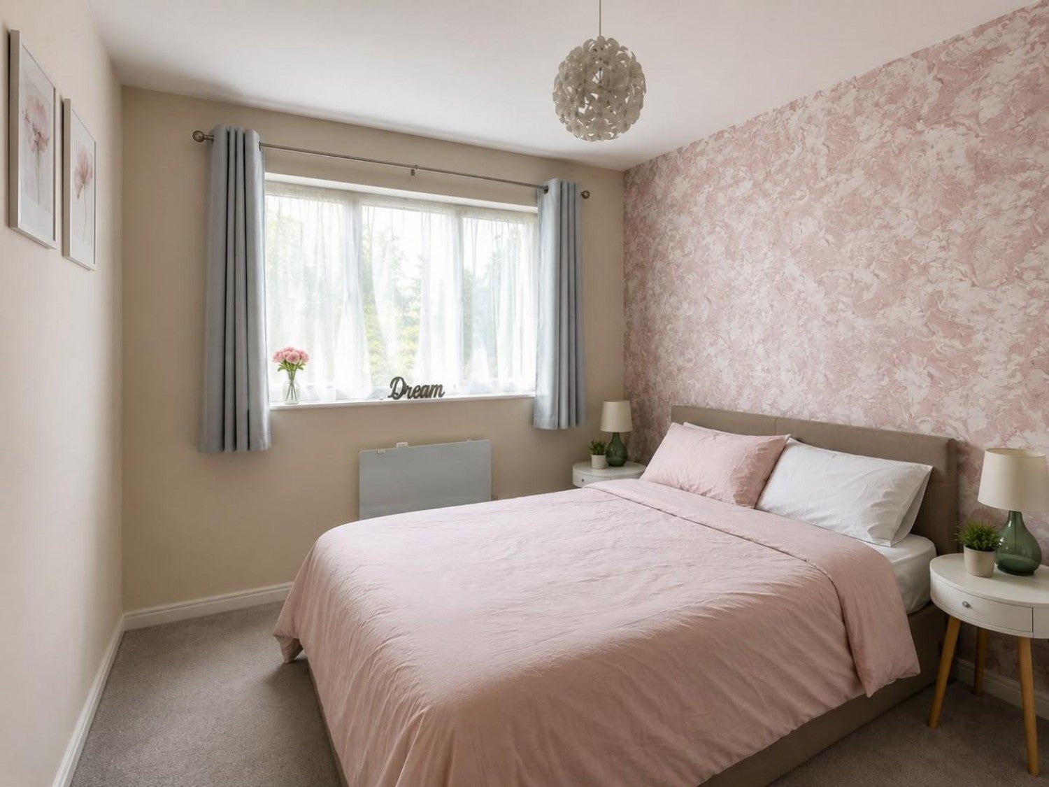 Flat Grace Close in Greater London