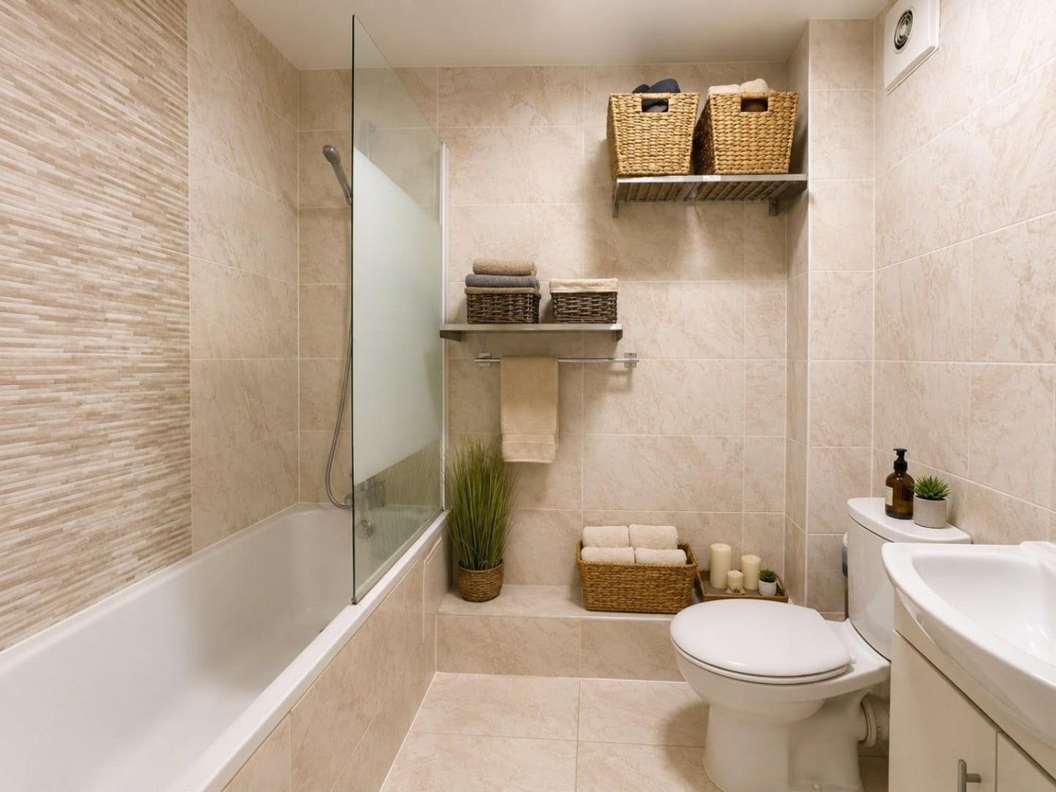 Flat Grace Close in Greater London