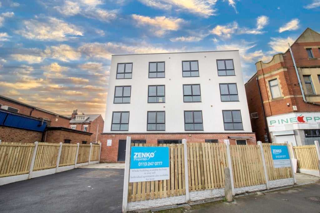 Flat Jenkinson Lawn in Leeds