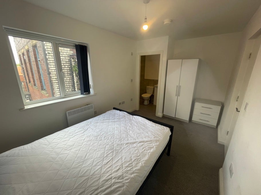 Flat Jenkinson Lawn in Leeds