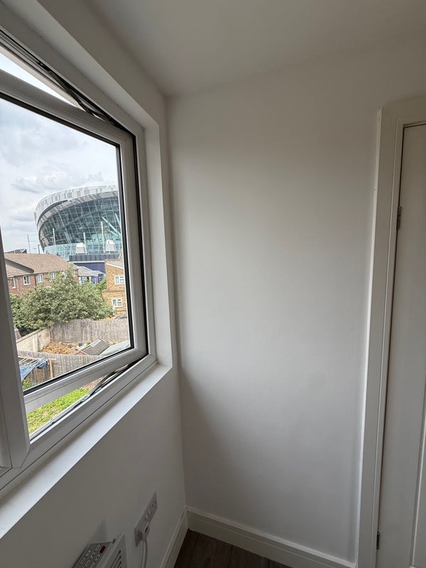 Flat Bromley Road in Greater London