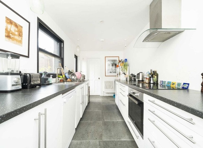 House Glyn Road in Greater London