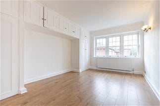 Flat Wimbledon Park Side in Greater London