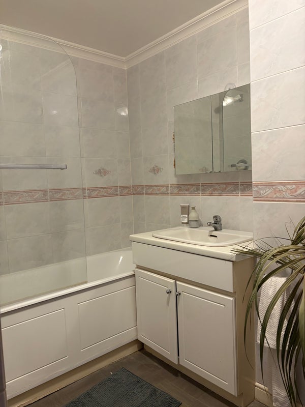 Flat Westbourne Park Road in City of Westminster