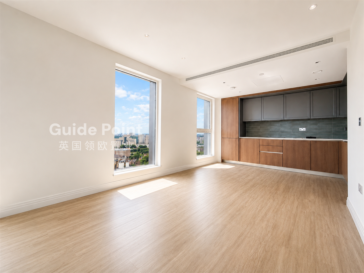 Flat Wincott Street in Greater London