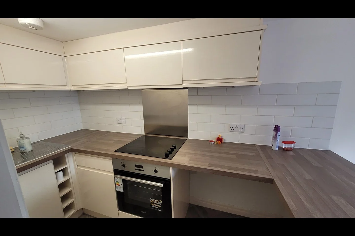 House Elmgreen Close in Greater London