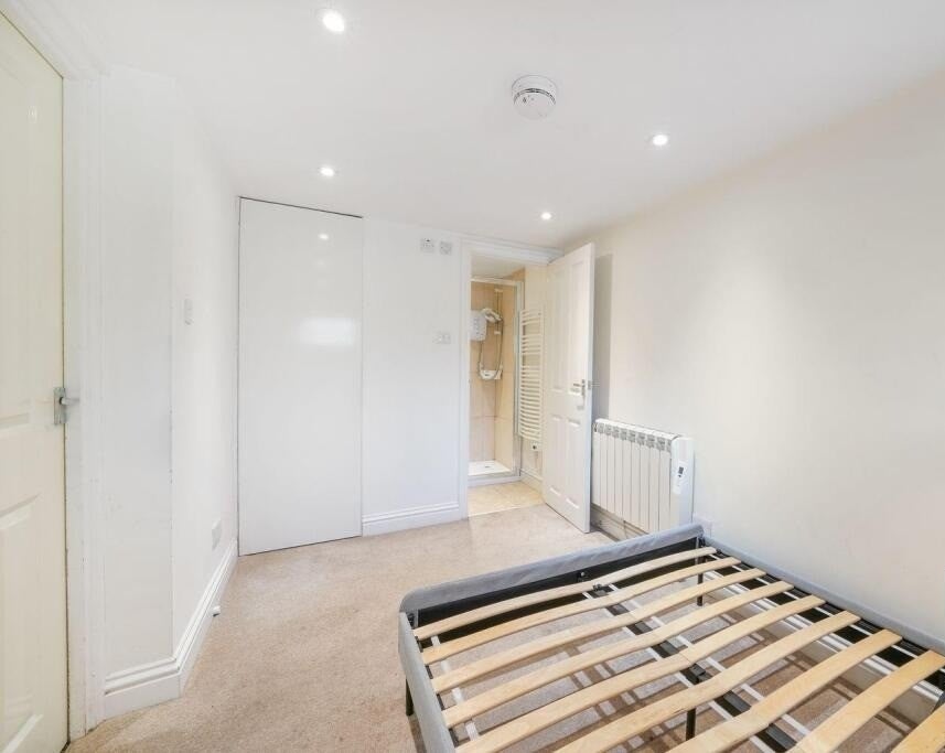 House Elmgreen Close in Greater London