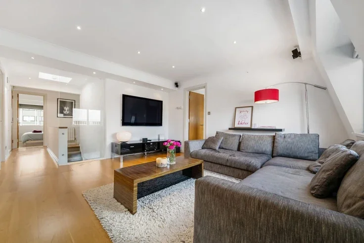 Flat Queen's Gate in Greater London